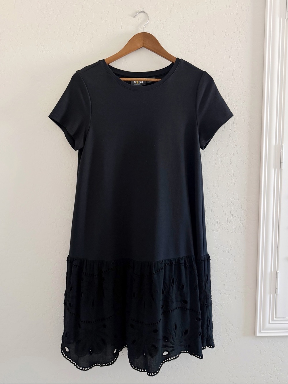 ANTHROPOLOGIE Maeve Black Flounced Eyelet Mini Shift Dress Size S - Picture 5 of 11